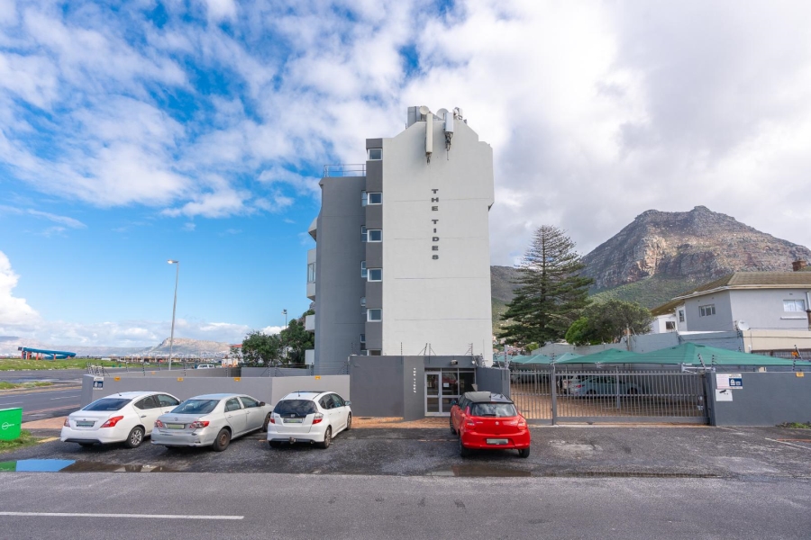 To Let 3 Bedroom Property for Rent in Muizenberg Western Cape